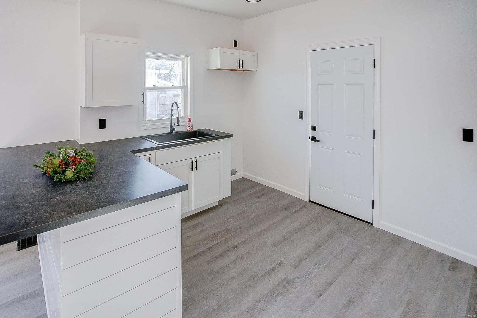786 Condit Street Wood River, IL 62095 - Photo 11 of 23 Gallery Image 11