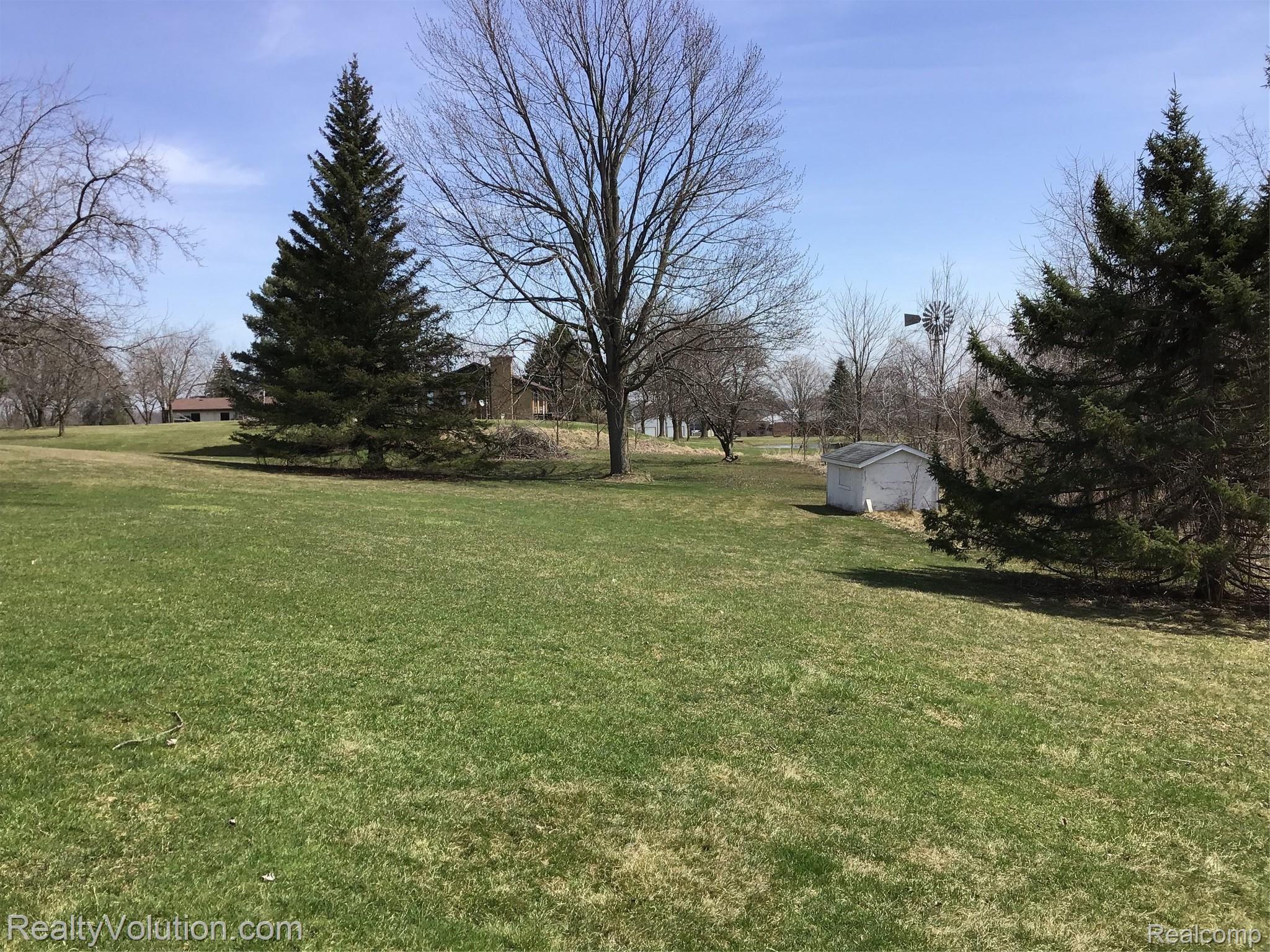 6828 Seabury Road Imlay City, MI 48444 - Photo 28 of 32 933CD121-7410-43DF-A1F9-9B445CCBA78B.jpeg