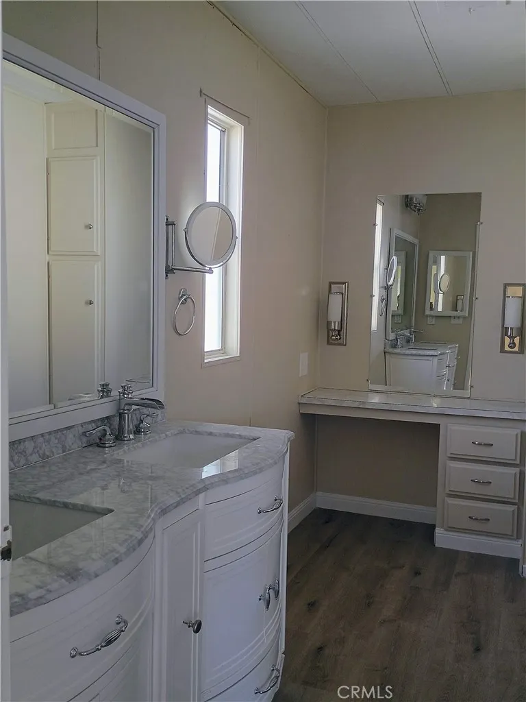 17640 Corkill Road, Unit 78 Desert Hot Springs, CA 92241 - Photo 23 of 58 Master bathroom