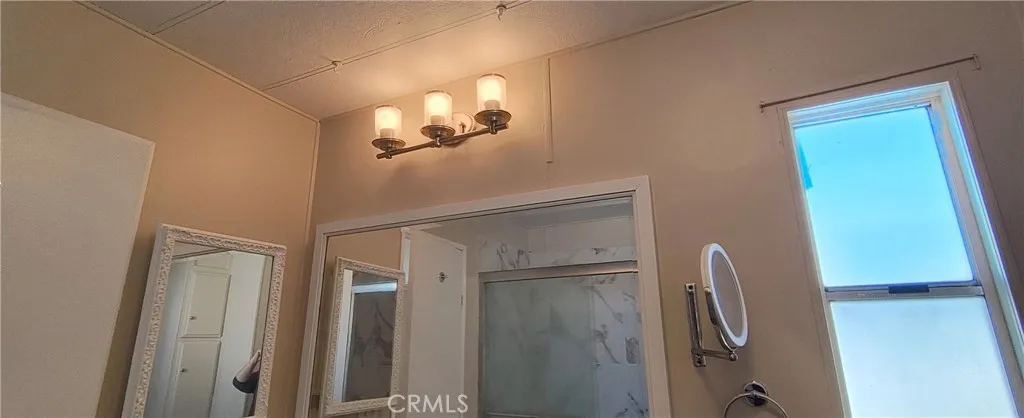 17640 Corkill Road, Unit 78 Desert Hot Springs, CA 92241 - Photo 24 of 58 Master bathroom
