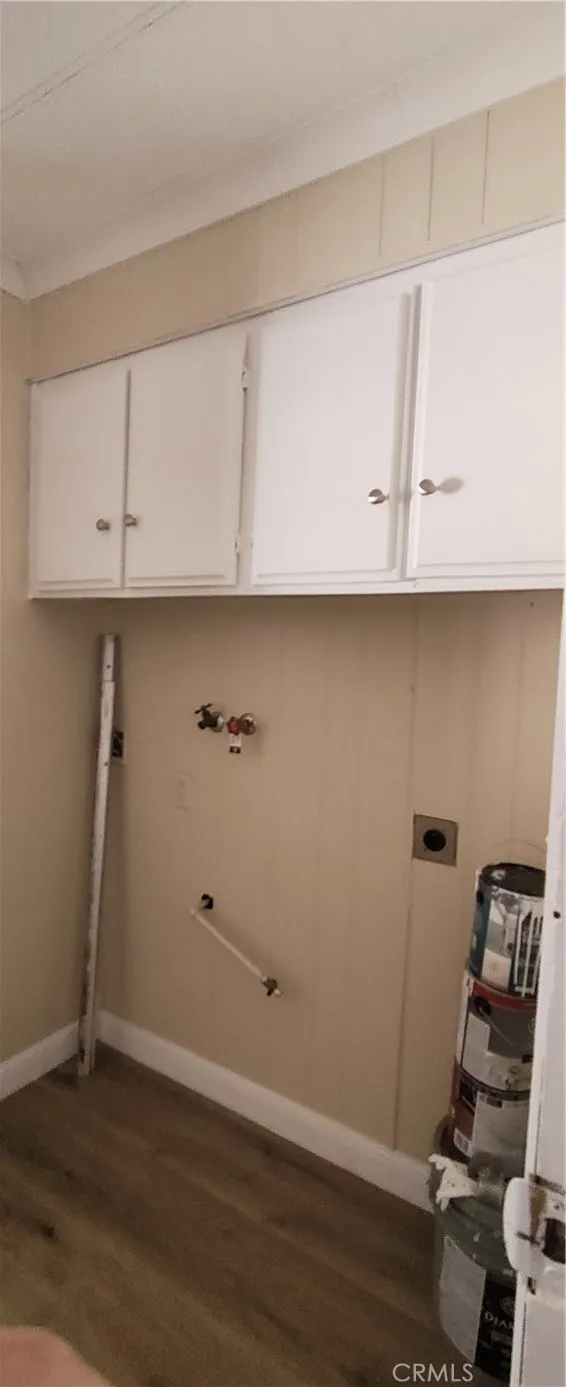 17640 Corkill Road, Unit 78 Desert Hot Springs, CA 92241 - Photo 36 of 58 Laundry room