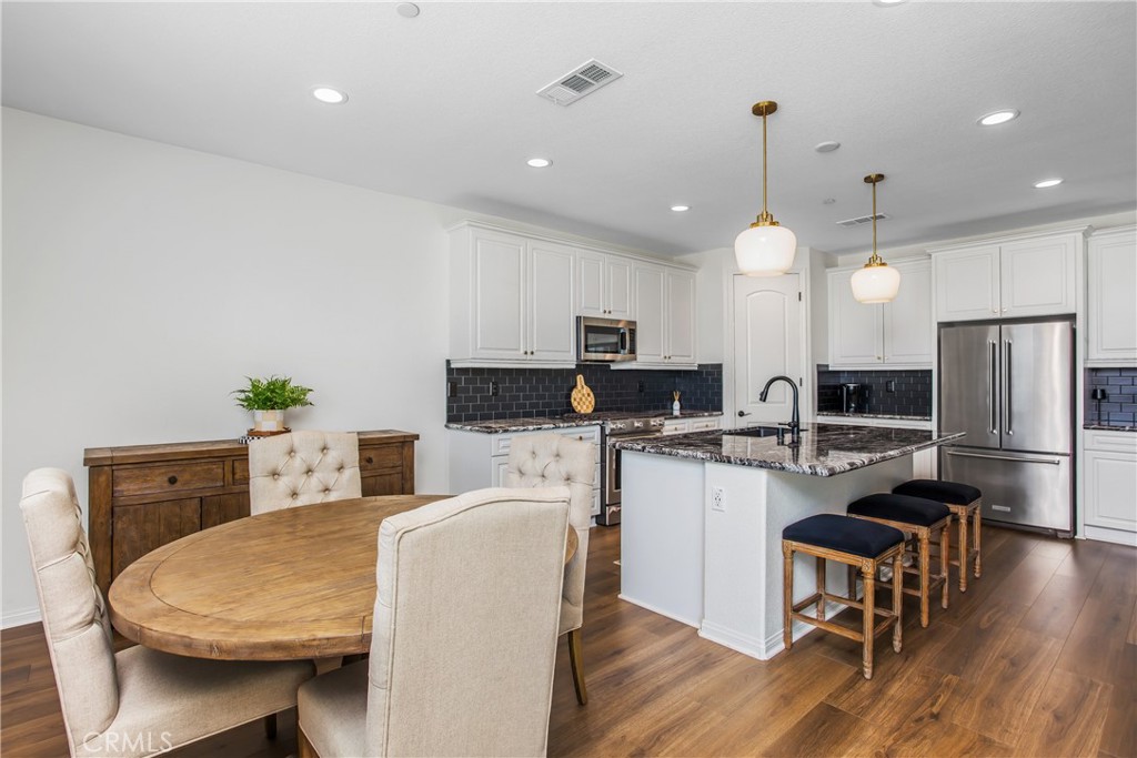 1264 Joshua Tree Road Calimesa, CA 92320 - Photo 4 of 26