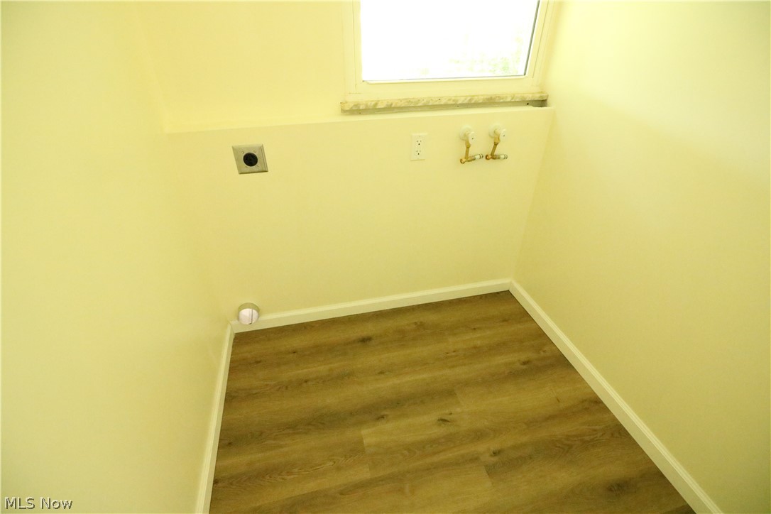13186 Atlantic Road Strongsville, OH 44149 - Photo 18 of 35 First Floor Laundry Room