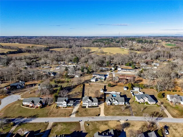 $449,000 | 309 Huddersfield Drive, Piedmont, SC 29673