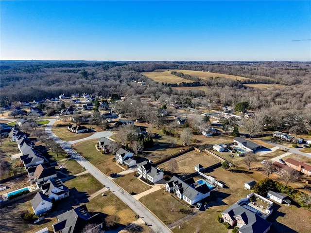 $449,000 | 309 Huddersfield Drive, Piedmont, SC 29673