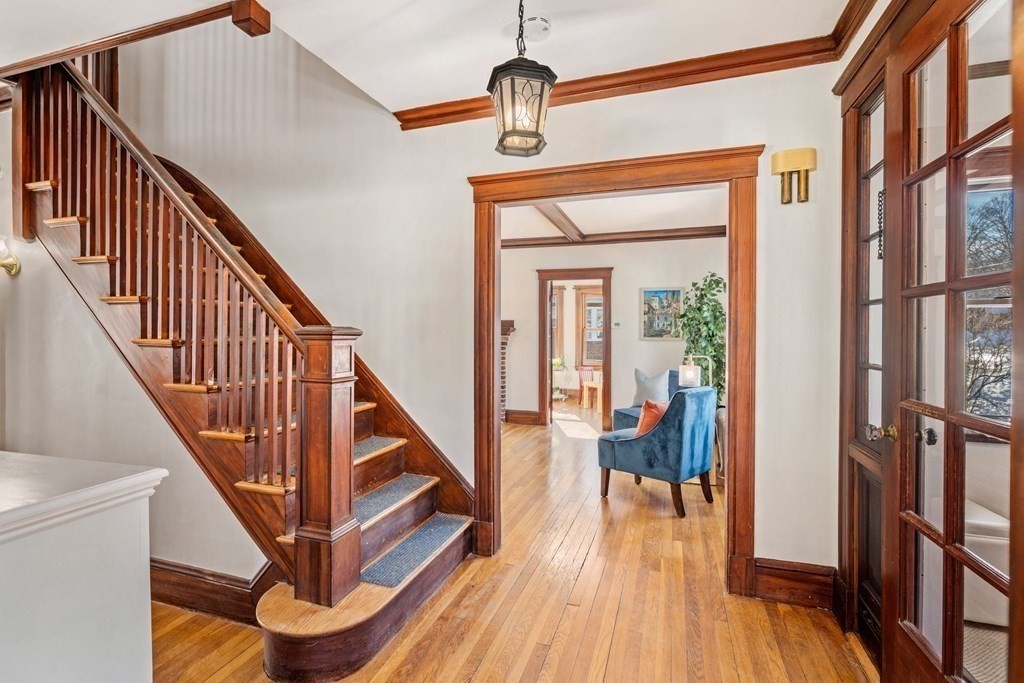 11 Charlotte Road Newton, MA 02459 - Photo 3 of 23
