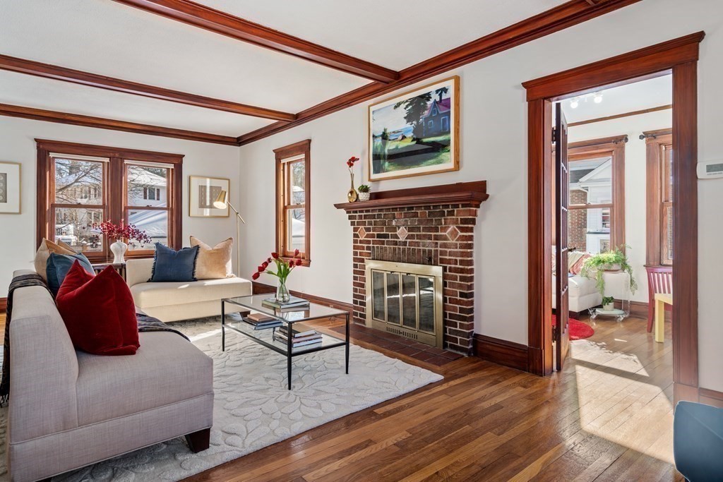 11 Charlotte Road Newton, MA 02459 - Photo 4 of 23