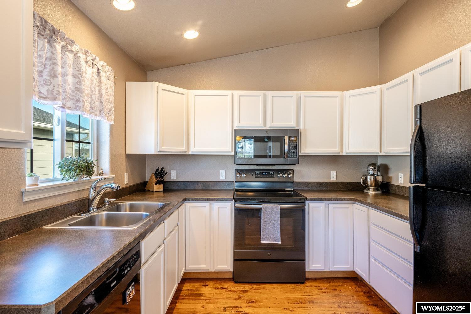 1725 Highland Avenue Sheridan, WY 82801 - Photo 13 of 39