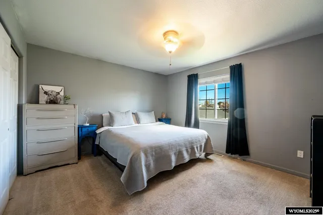 $338,500 | 1725 Highland Avenue, Sheridan, WY 82801