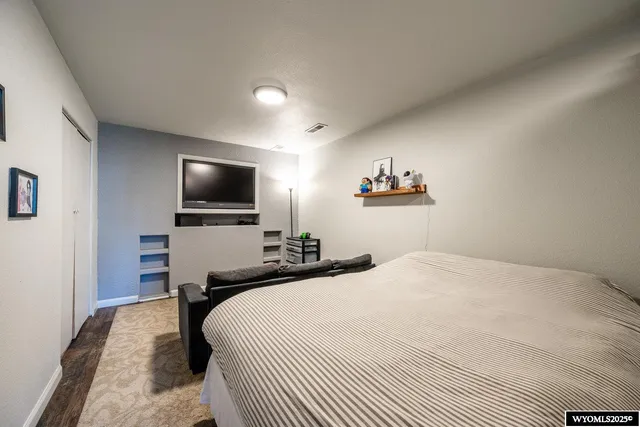 $338,500 | 1725 Highland Avenue, Sheridan, WY 82801