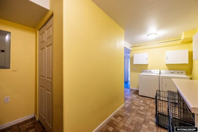 $338,500 | 1725 Highland Avenue, Sheridan, WY 82801