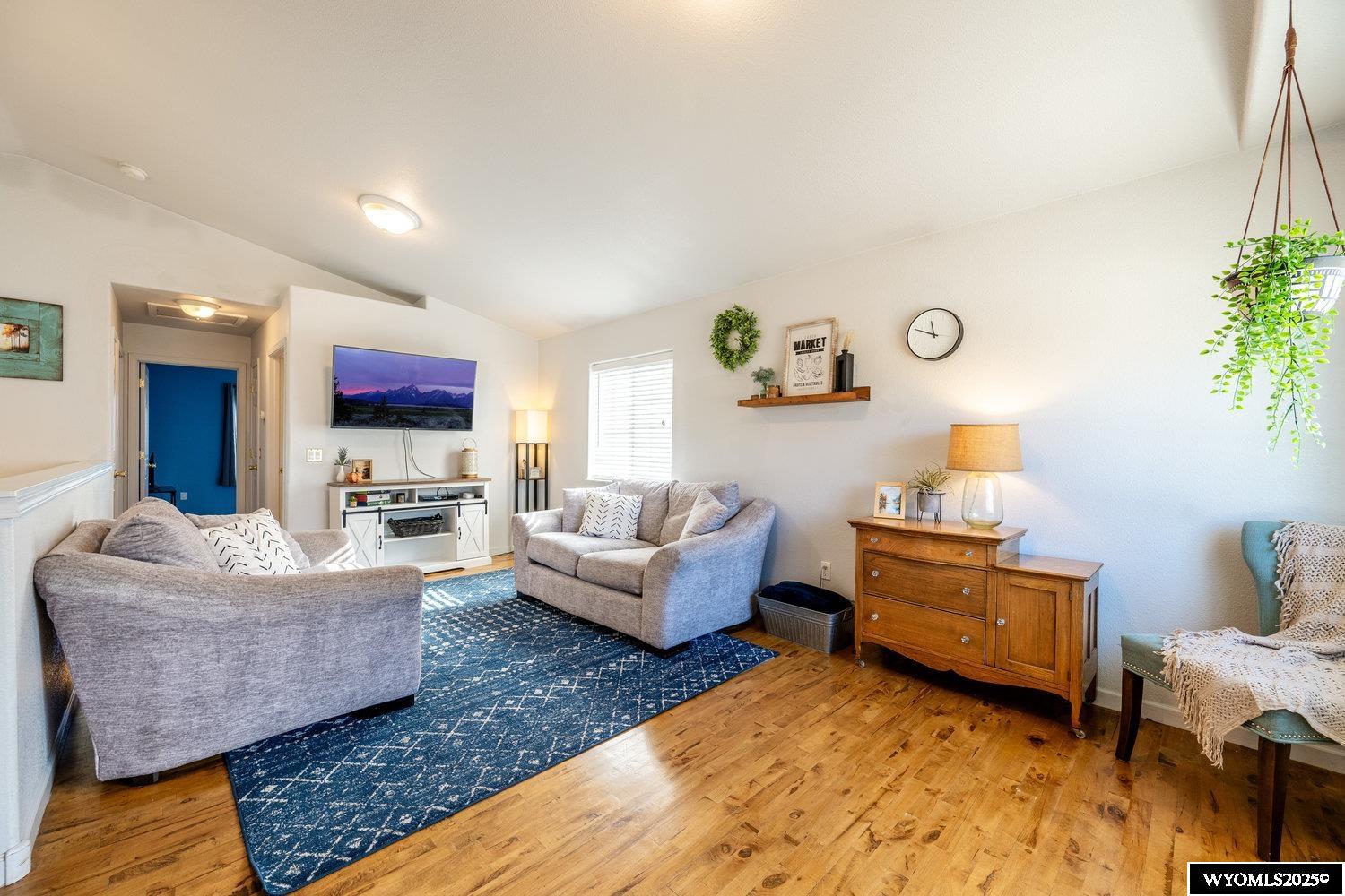 1725 Highland Avenue Sheridan, WY 82801 - Photo 5 of 39