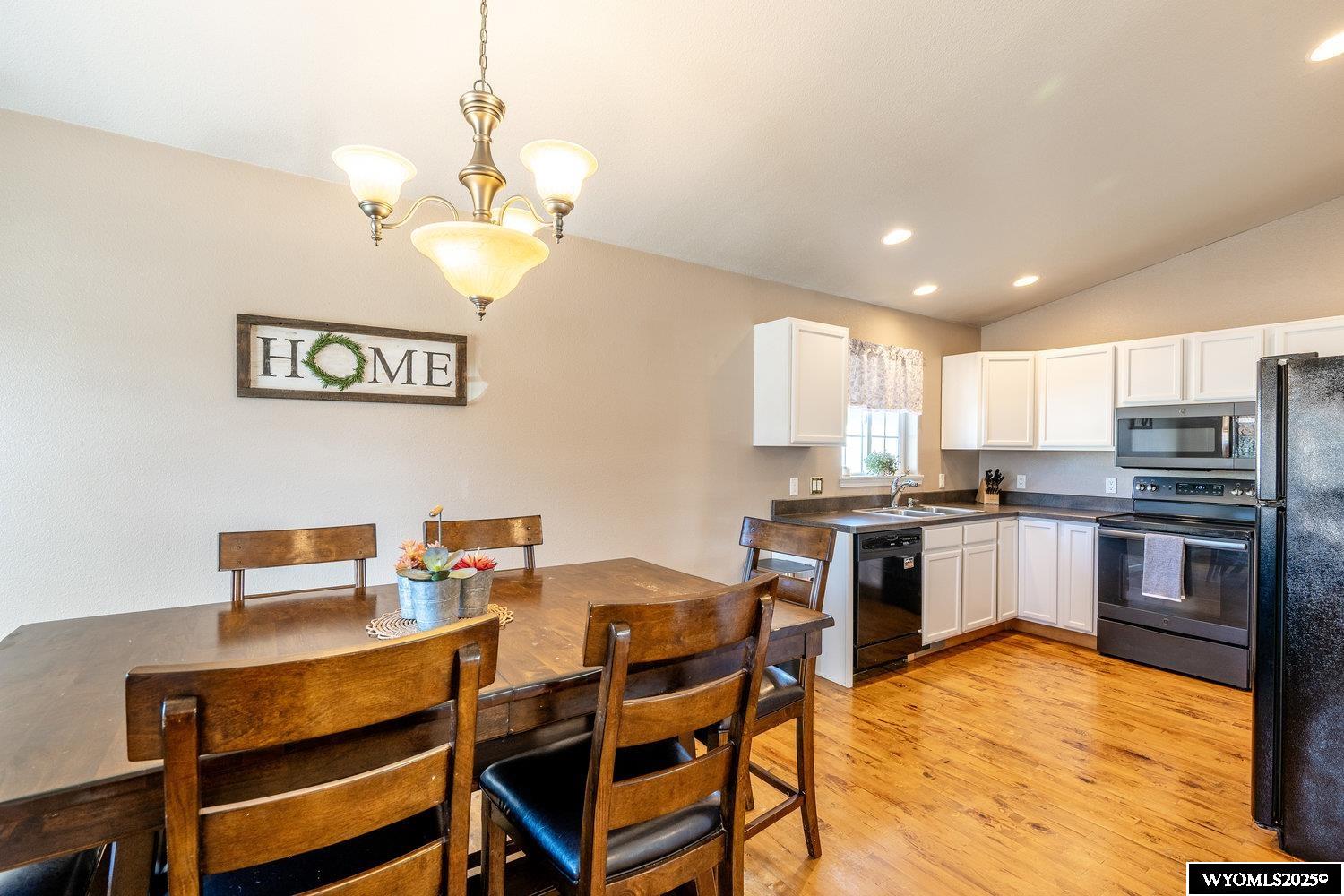 1725 Highland Avenue Sheridan, WY 82801 - Photo 10 of 39