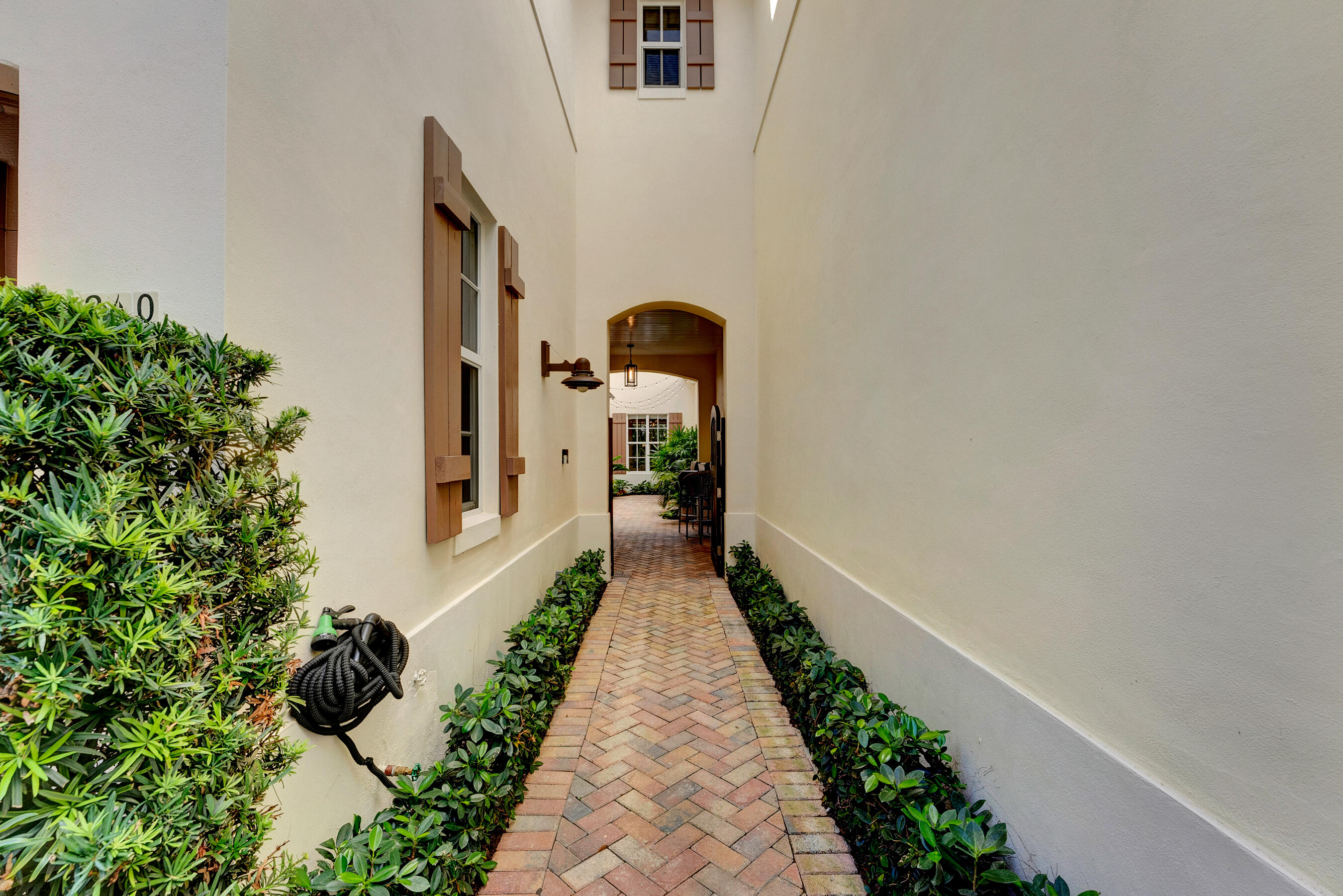 240 East Boca Raton Road Boca Raton, FL 33432 - Photo 14 of 43 DSC07492