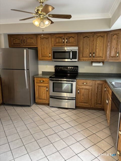 39 Stuart Avenue, Unit 5 Norwalk, CT 06850 - Photo 5 of 14