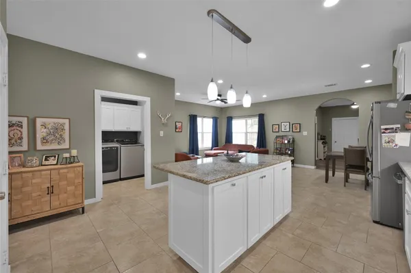 $2,150 | 592 Mosswood Drive, Conroe, TX 77302