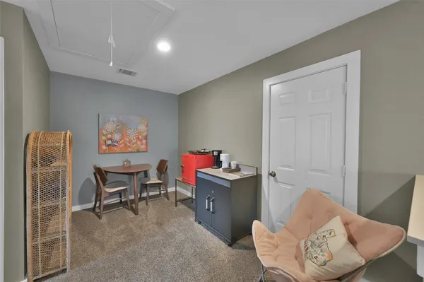 $2,150 | 592 Mosswood Drive, Conroe, TX 77302