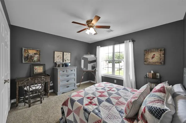 $2,150 | 592 Mosswood Drive, Conroe, TX 77302