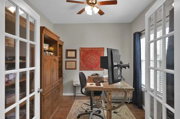 $2,150 | 592 Mosswood Drive, Conroe, TX 77302