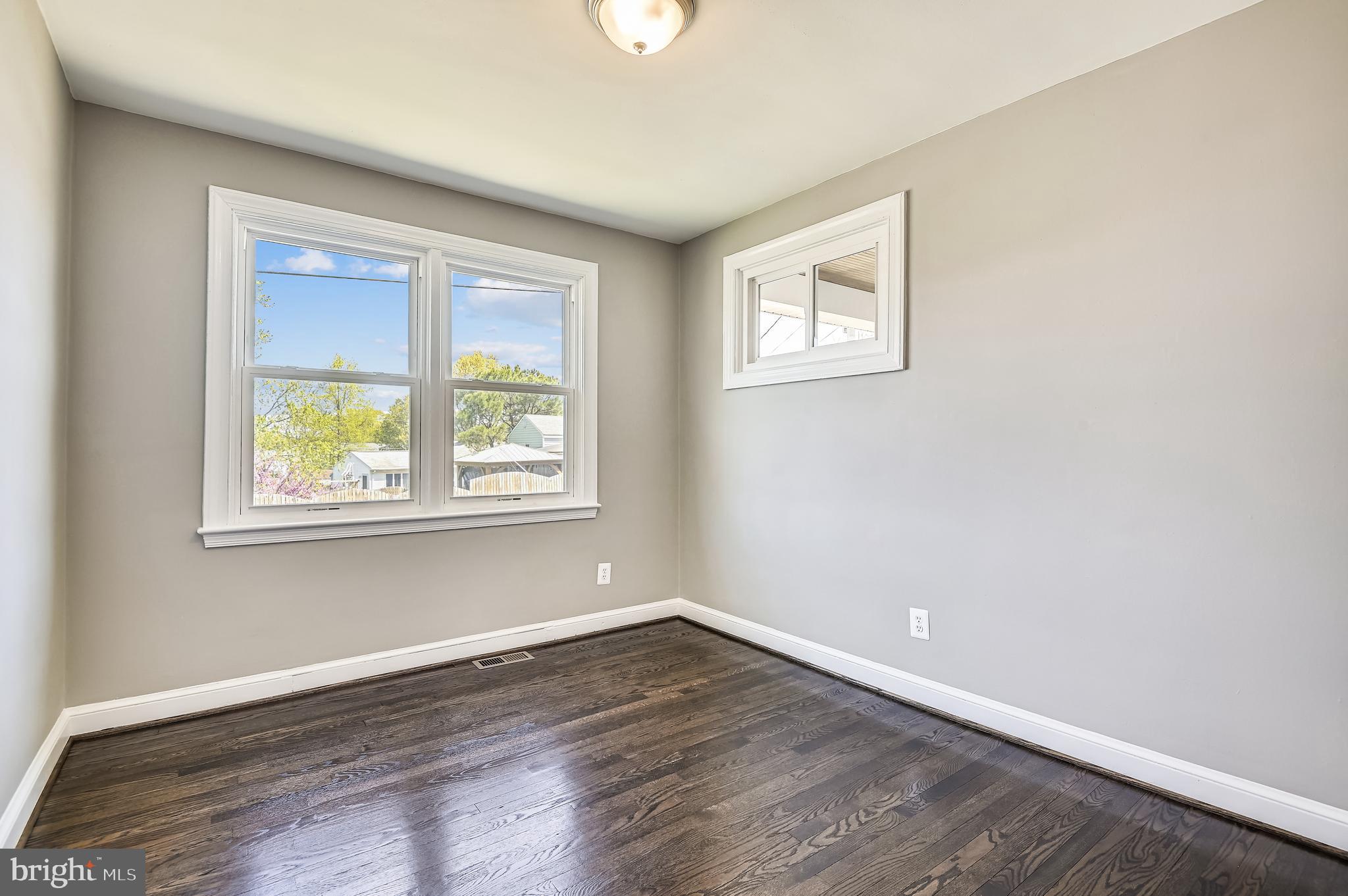 603 Fairmount Road Linthicum Heights, MD 21090 - Photo 13 of 27