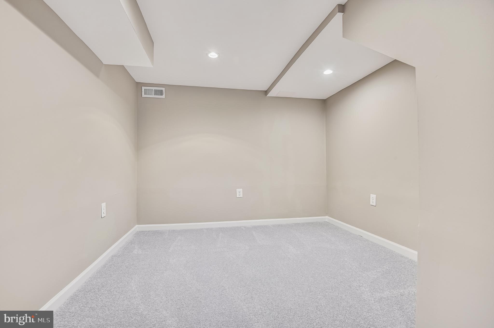 603 Fairmount Road Linthicum Heights, MD 21090 - Photo 22 of 27