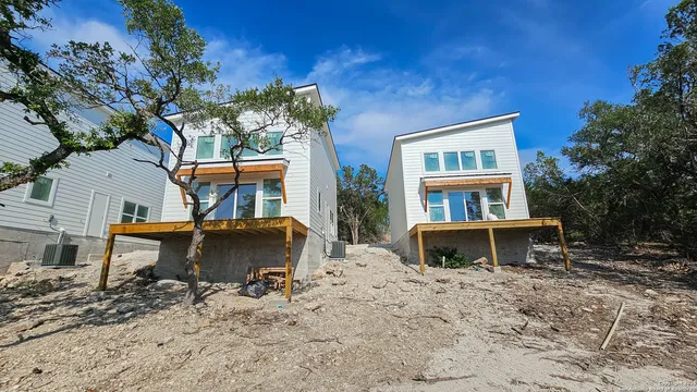 $1,700 | 2004 Cedar Hill Drive, Unit 2, Spring Branch, TX 78070