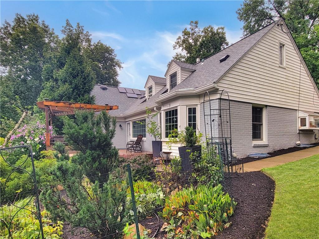 1536 Cochran Road Pittsburgh, PA 15243 - Photo 2 of 50 Gallery Image 2