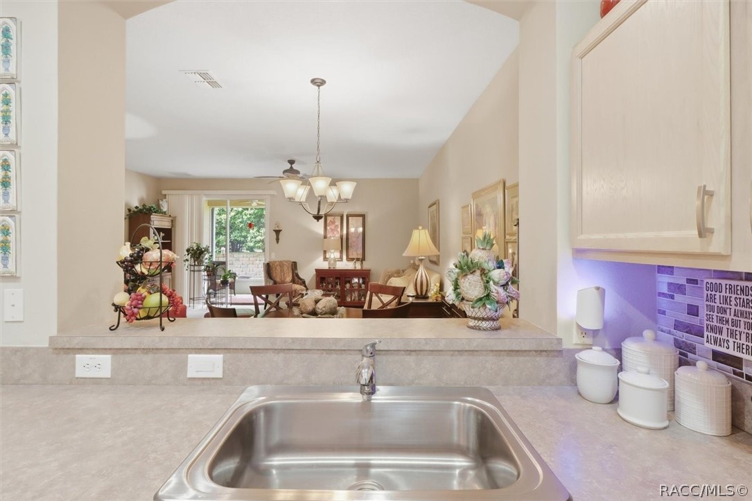1708 West Spring Meadow Loop Lecanto, FL 34461 - Photo 9 of 44 Gallery Image 9