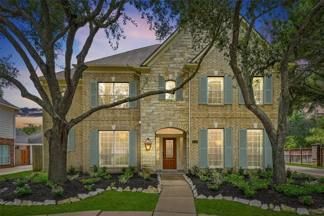 $819,000 | 22415 Elizabeth Pl Court, Katy, TX 77494