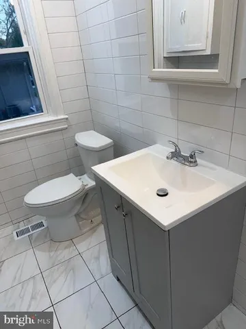 $3,150 | 1072-1076 Parkway Avenue, Unit 1072, Ewing, NJ 08618