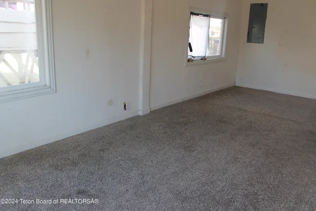 $175,000 | 153 South Labarge Street, La Barge, WY 83123