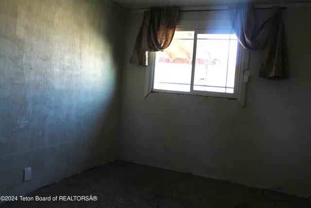 $175,000 | 153 South Labarge Street, La Barge, WY 83123