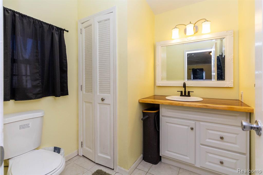 9002 Arnold Road Fair Haven, MI 48023 - Photo 21 of 43