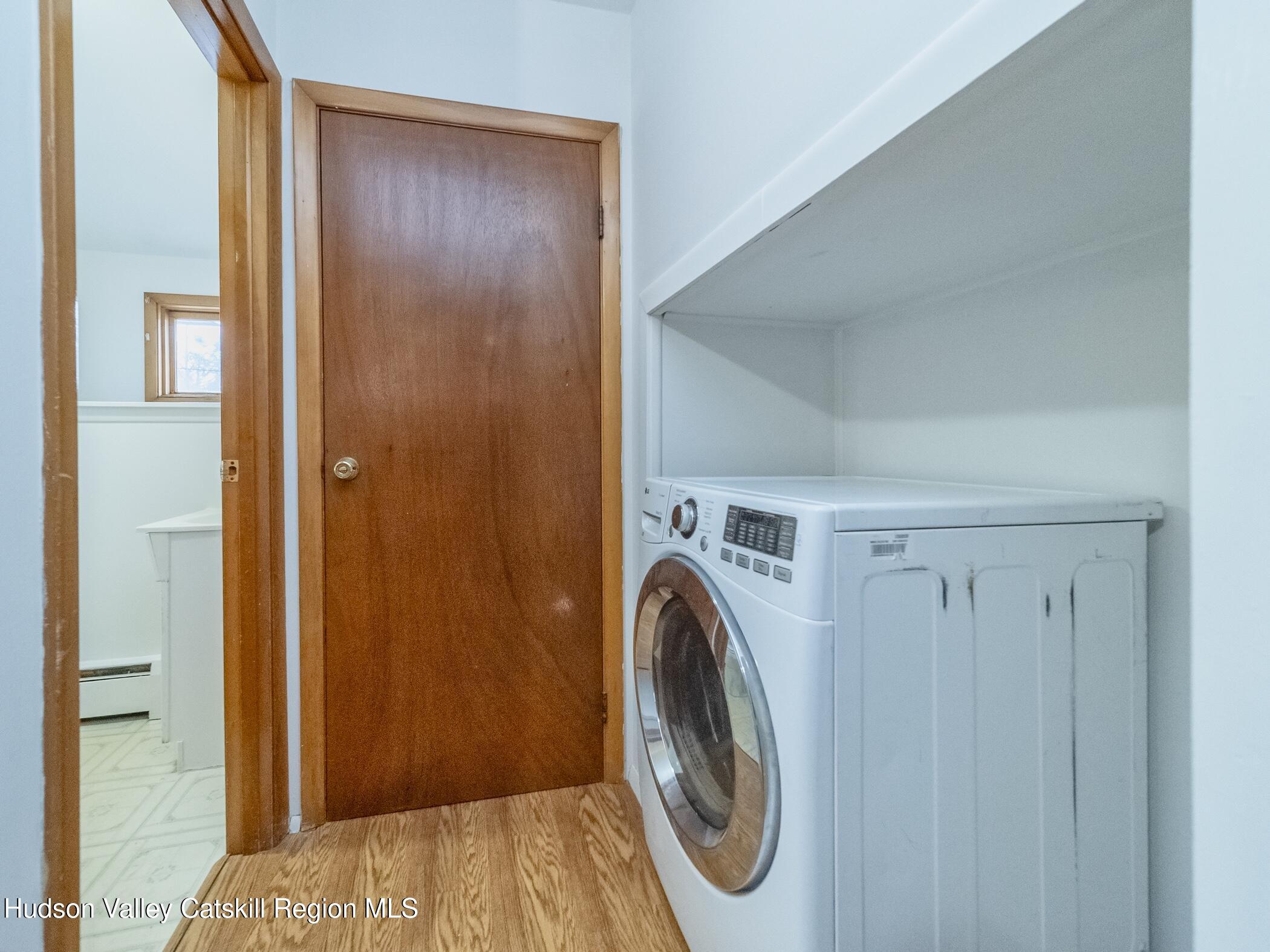 30 Redwood Road Saugerties, NY 12477 - Photo 14 of 31 a utility room with dryer and washer