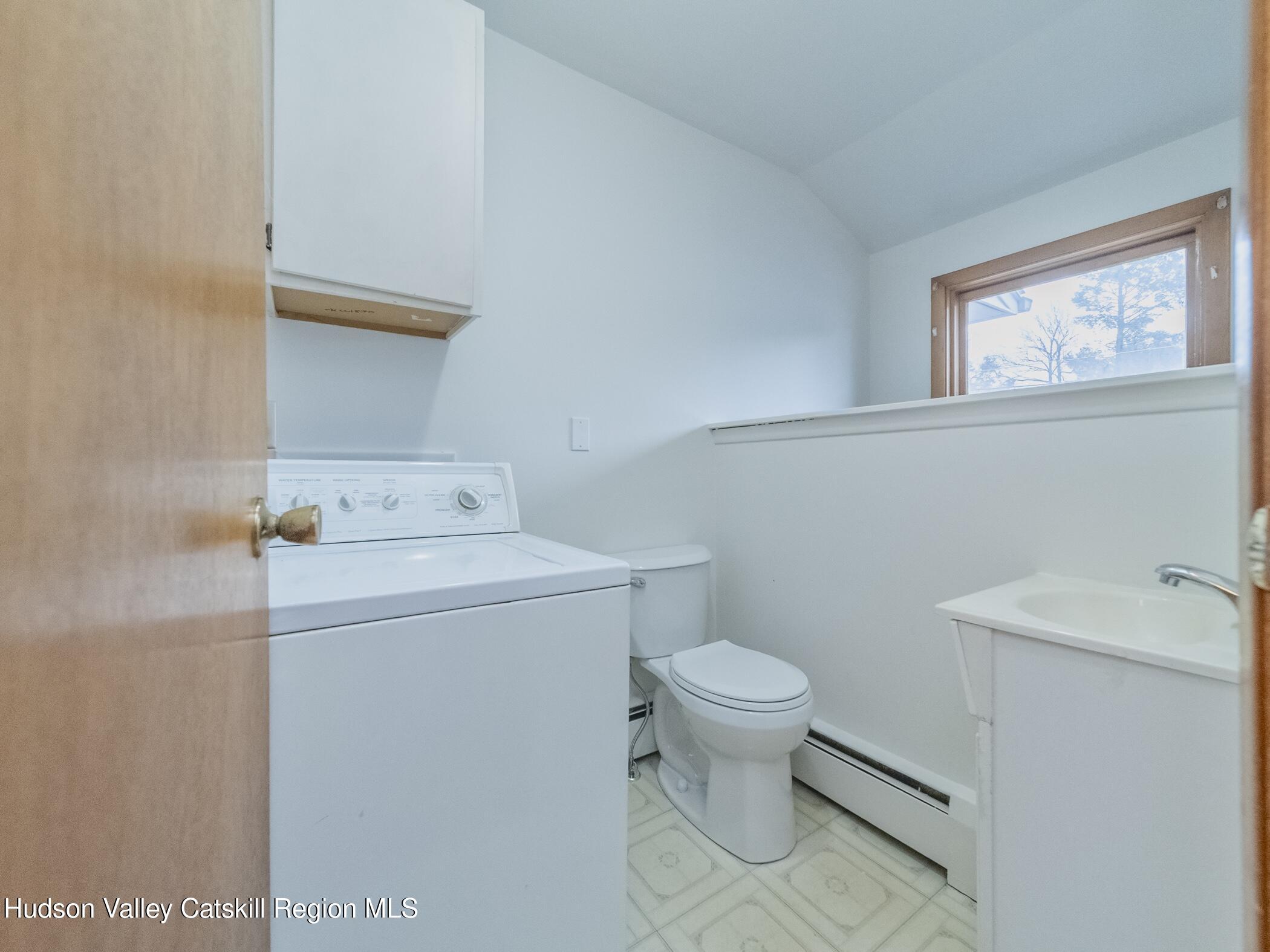 30 Redwood Road Saugerties, NY 12477 - Photo 15 of 31 a utility room with dryer and washer
