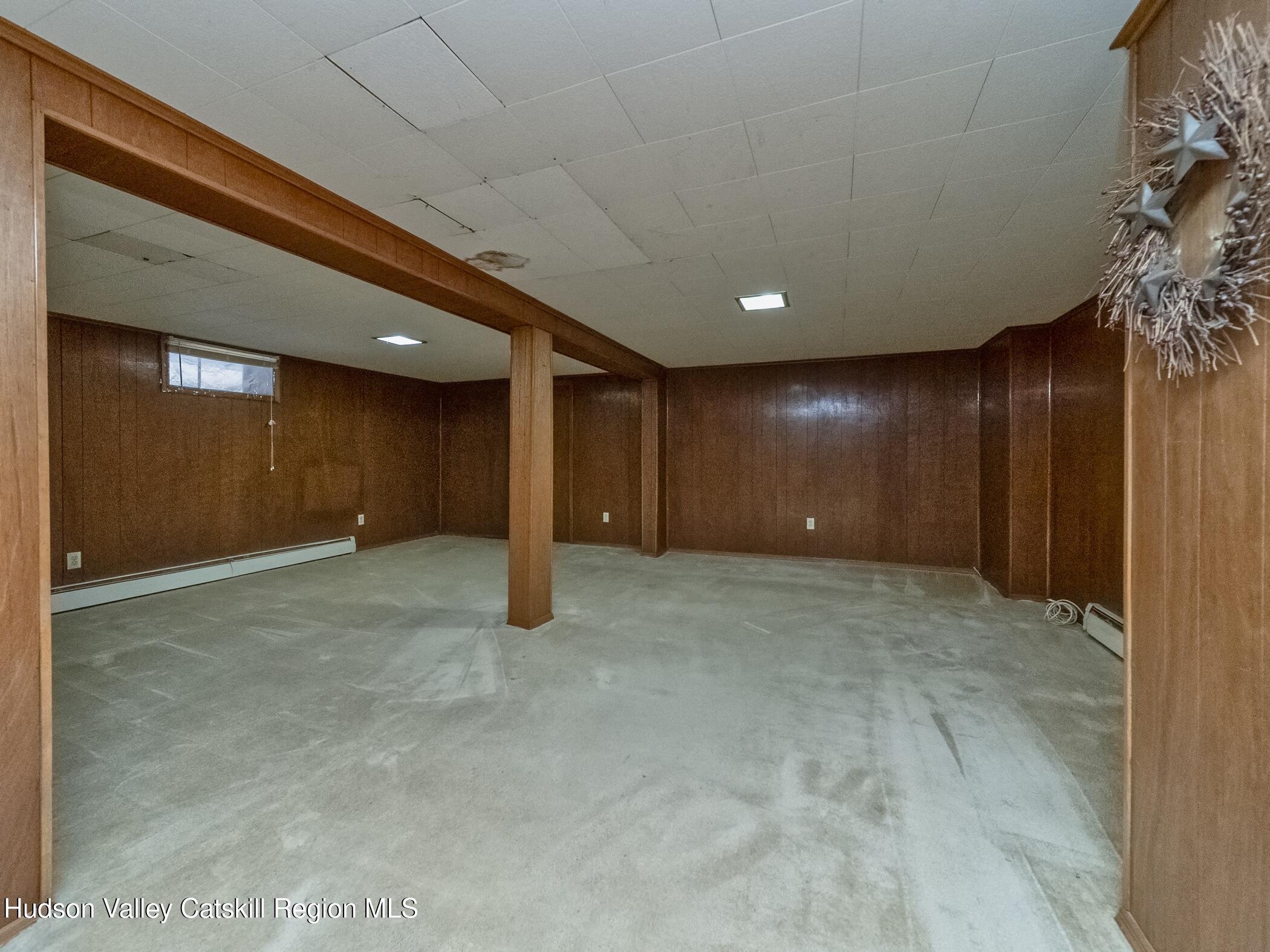 30 Redwood Road Saugerties, NY 12477 - Photo 25 of 31 a view of an empty room
