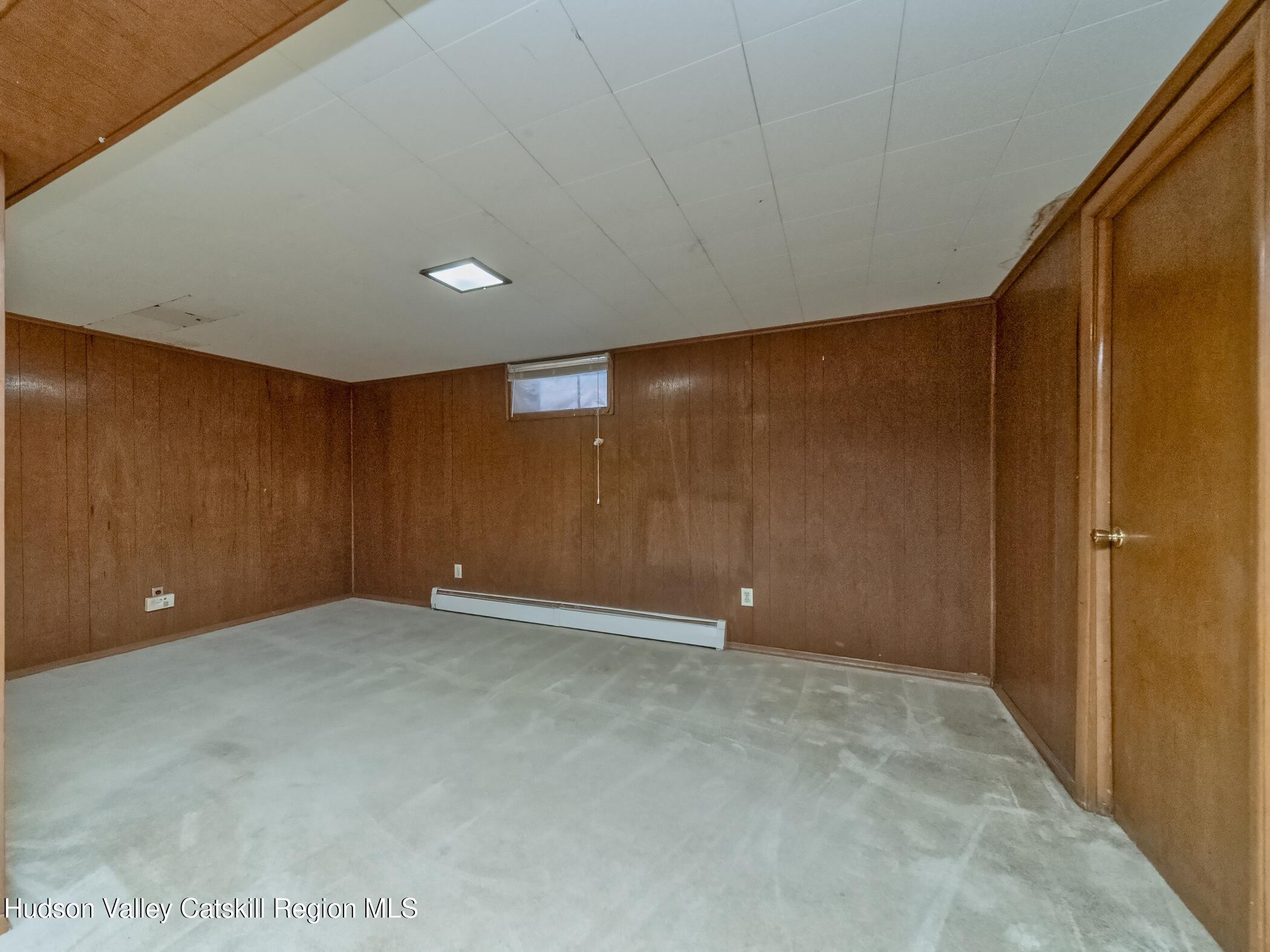 30 Redwood Road Saugerties, NY 12477 - Photo 27 of 31 a view of an empty room