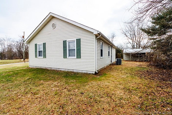 4884 North Winddrift Road Scottsburg, IN 47170 - Photo 9 of 29 Gallery Image 9