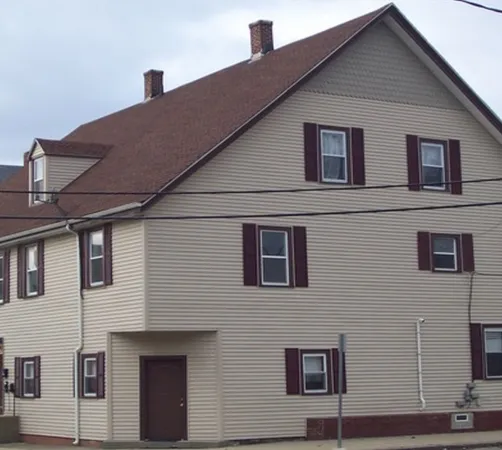 $1,750 | 226 Brightman Street, Unit 1 SOUTH, Fall River, MA 02720