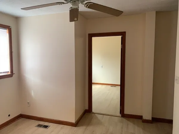 $1,750 | 226 Brightman Street, Unit 1 SOUTH, Fall River, MA 02720