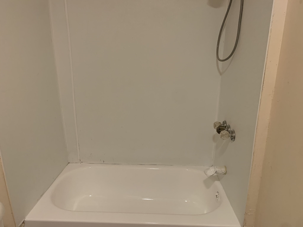226 Brightman Street, Unit 1 SOUTH Fall River, MA 02720 - Photo 10 of 11