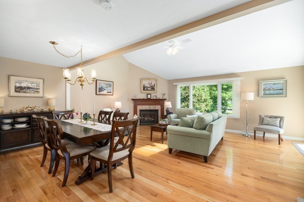 95 Village Post Road, Unit 95 Danvers, MA 01923 - Photo 8 of 34