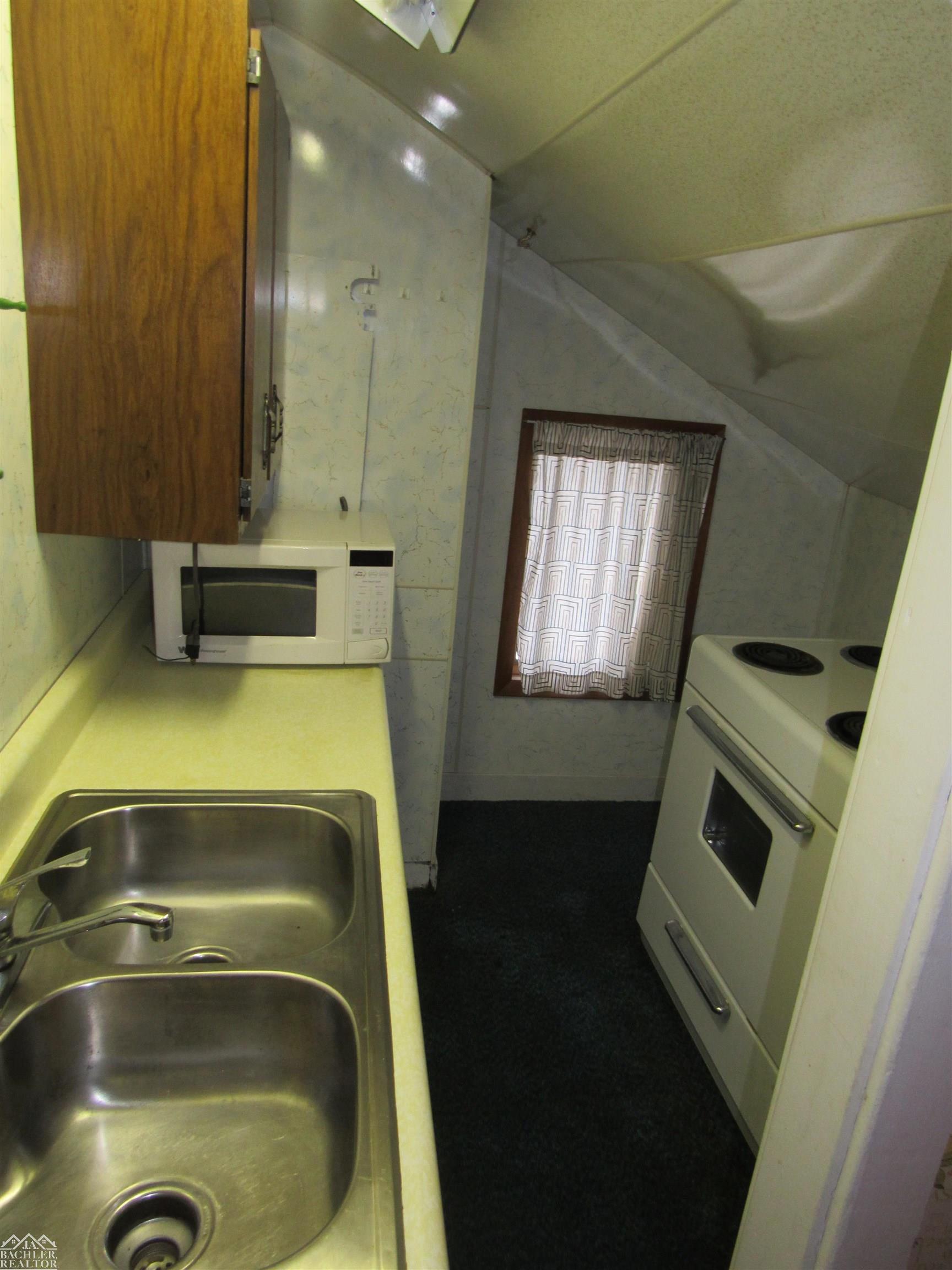 329 Chartier Road Marine City, MI 48039 - Photo 18 of 28 50097091-17.JPG
