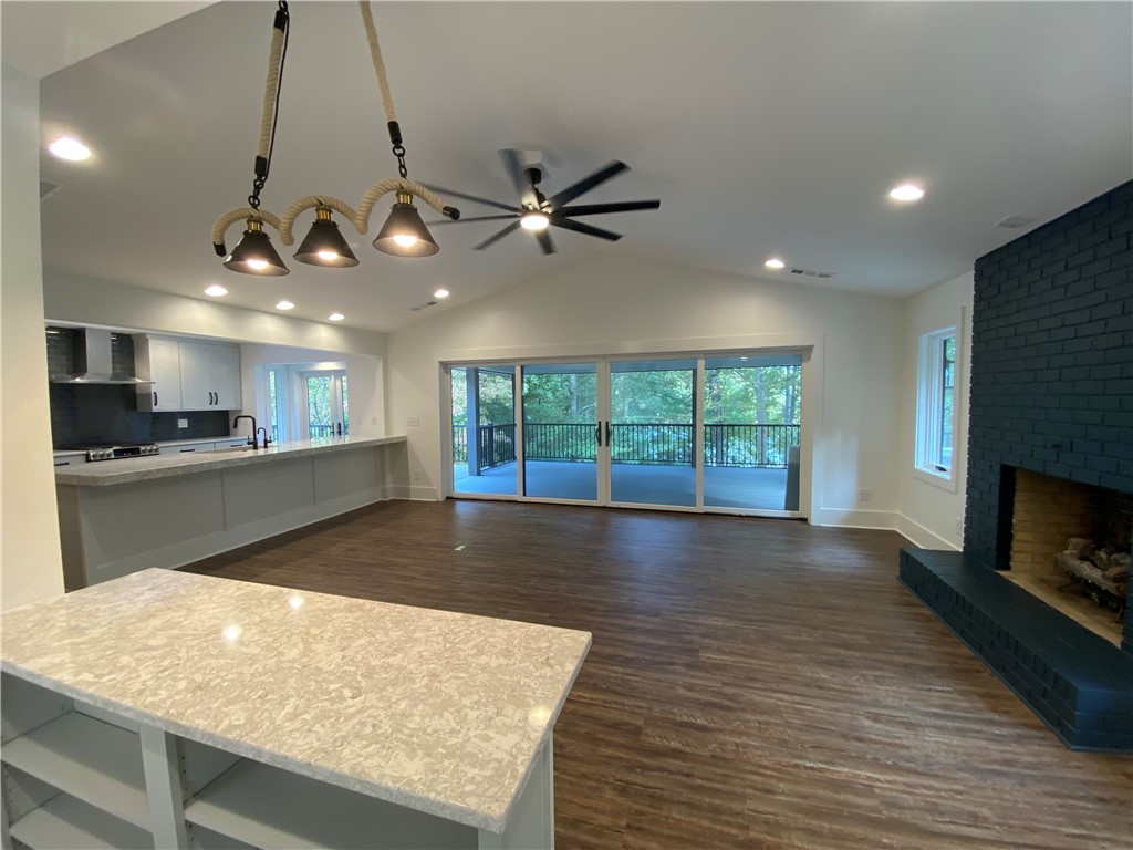 838 Chateau Estates Road Lavonia, GA 30553 - Photo 4 of 40 Gallery Image 4