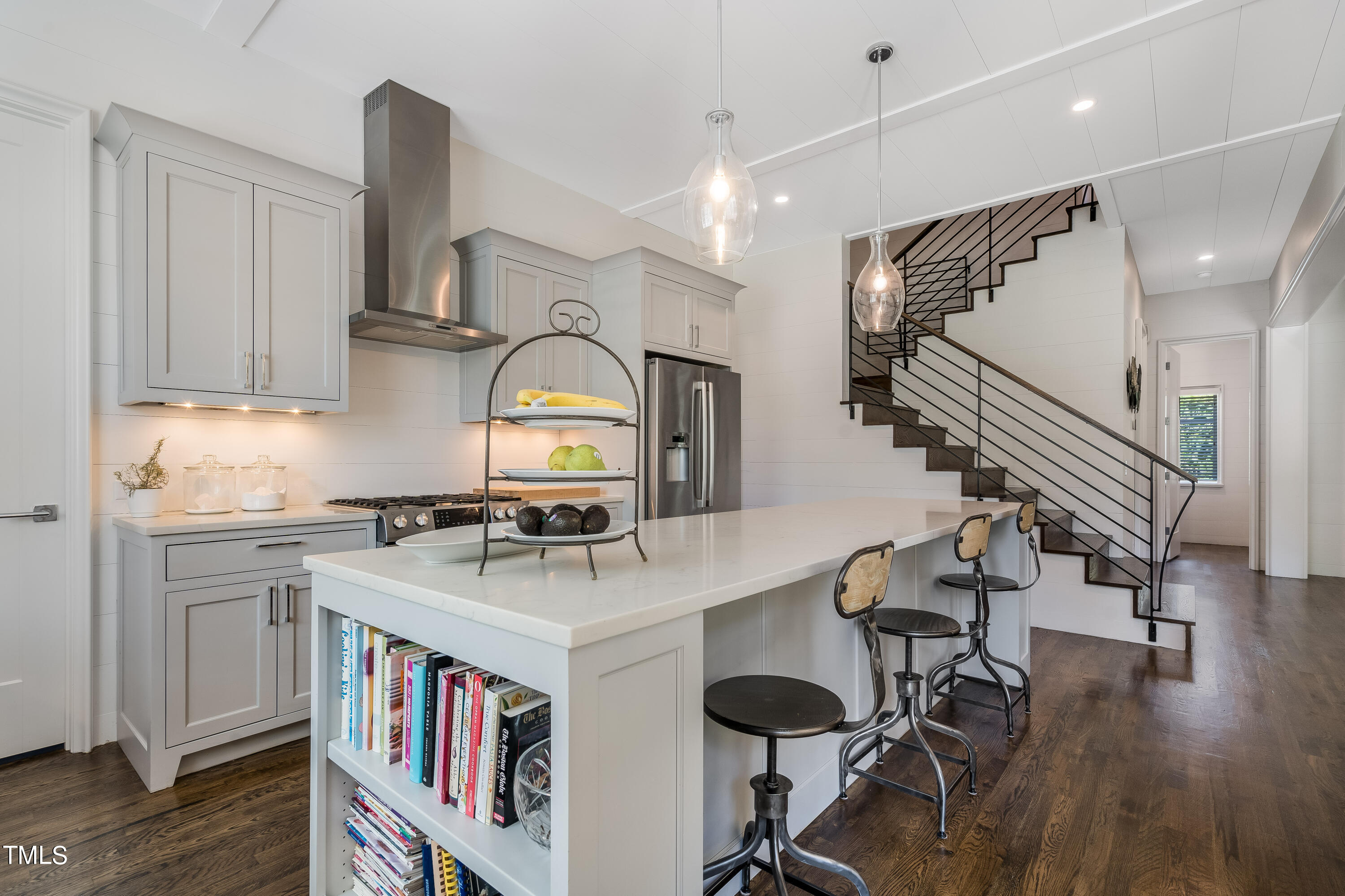 833 Woodburn Road Raleigh, NC 27605 - Photo 6 of 34 Kitchen
