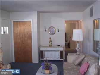 400 Flanders Road Bellmawr, NJ 08031 - Photo 3 of 12 Exterior Side