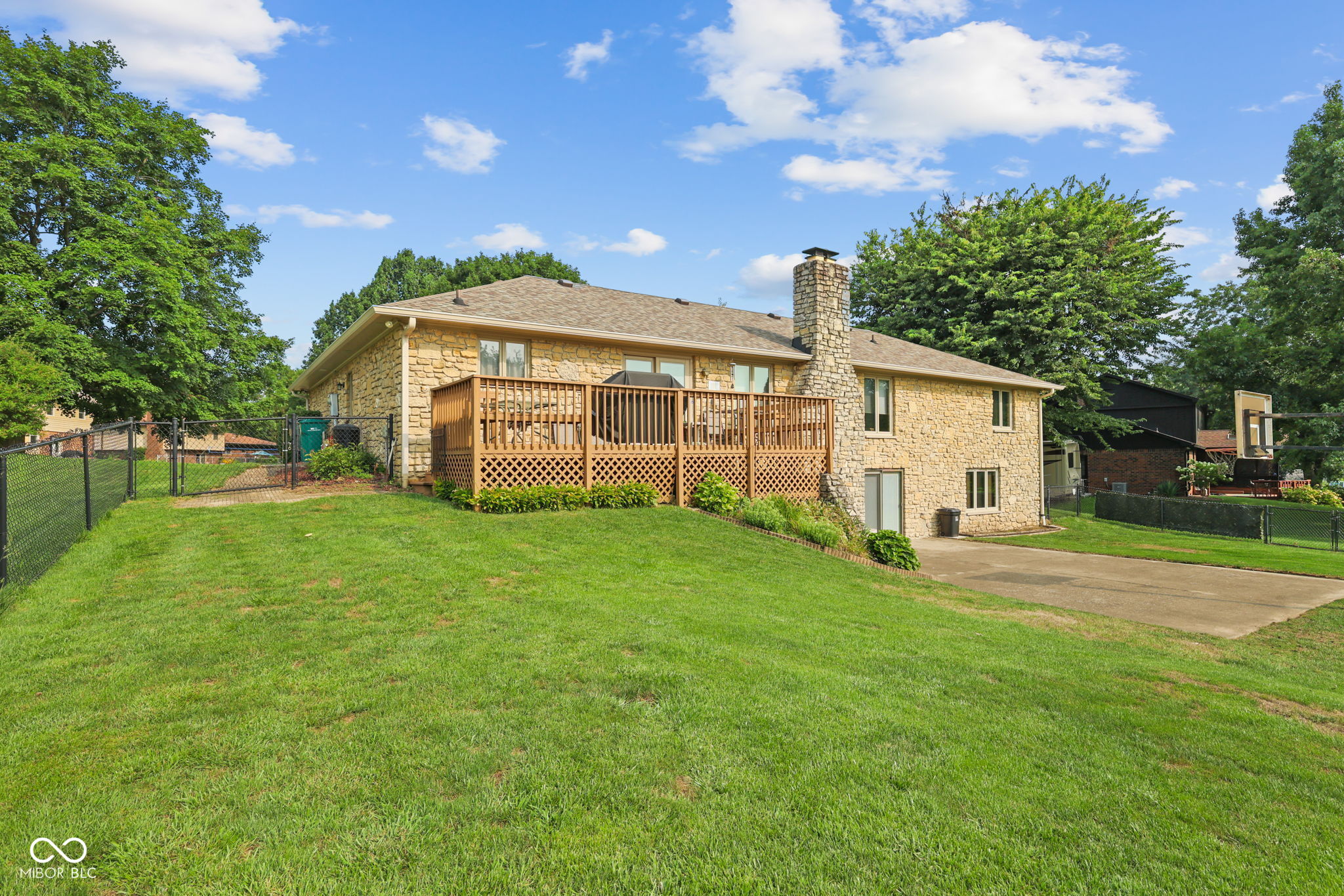 553 Ridge Road Greenwood, IN 46142 - Photo 5 of 51 Gallery Image 5