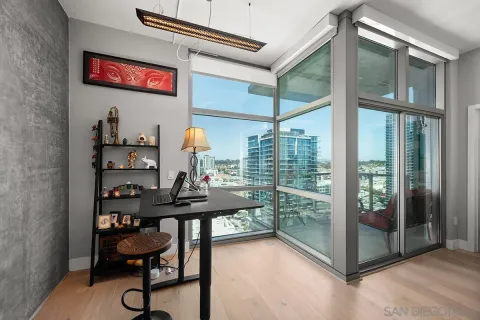 $699,000 | 800 The Mark Lane, Unit 2002, San Diego, CA 92101