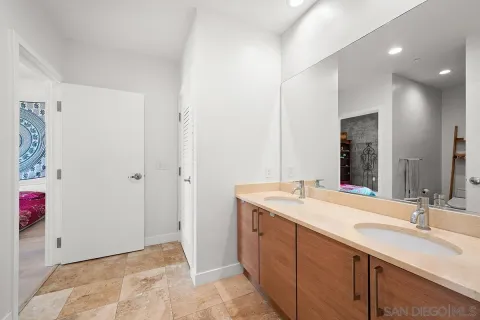 $699,000 | 800 The Mark Lane, Unit 2002, San Diego, CA 92101