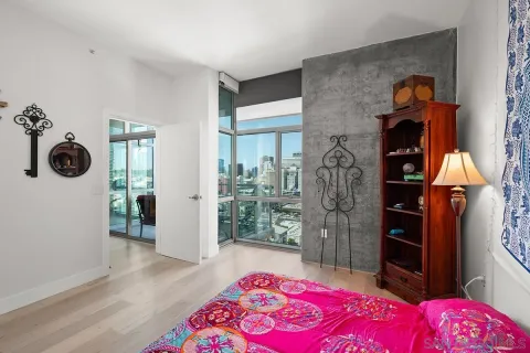 $699,000 | 800 The Mark Lane, Unit 2002, San Diego, CA 92101